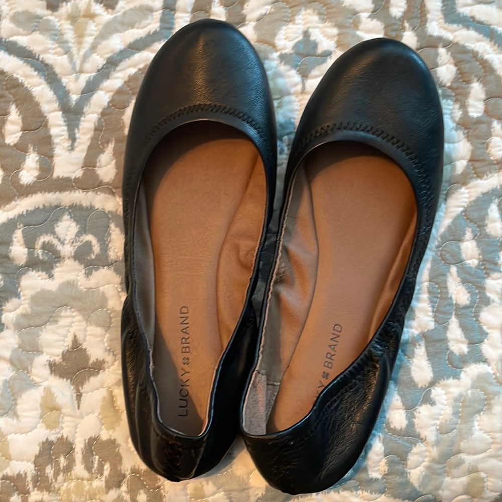 Black flats